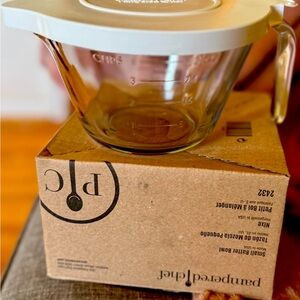 Pampered Chef small batter bowl Brand new in box